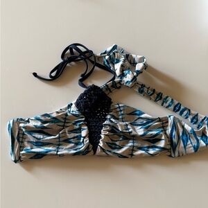 Frankie’s Halter Bikini Top